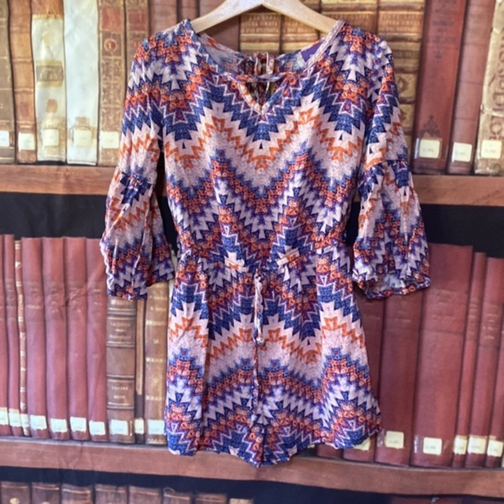 BeBop‎ Aztec Chevron print romper 7/8